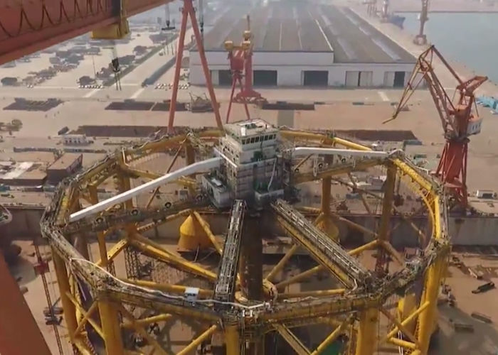 该目前世界上规模最大的半潜式智能海上渔场。