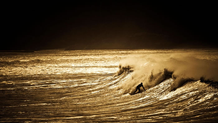 ���е߸��ױ����з�ŵ PHOTOGRAPH BY DAN RAFLA, AURORA