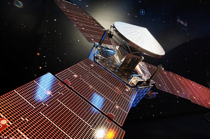 美国朱诺号探测器穿越木星环时巧合捕捉猎户座亮星参宿四