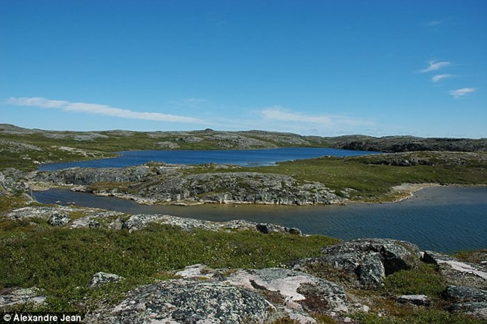 地球的部分早期地壳如今仍留在原地