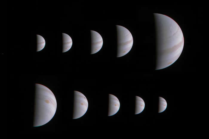 这一系列影像,木星看起来忽大忽小,这是朱诺号在2016年8月时,朝木星靠近时拍摄的影像。 PHOTOGRAPH BY NASA