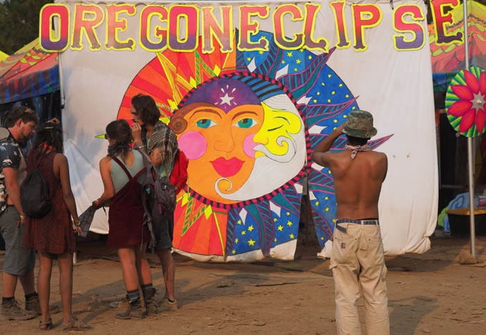 ���ո��ݾ����ر���