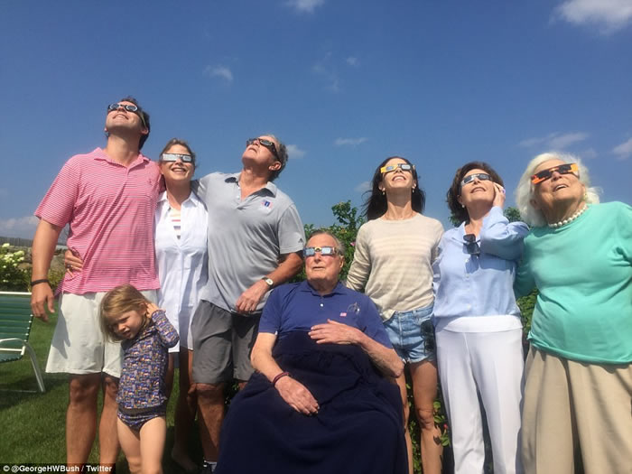 ��������һ��������ȫʳ8��21�ջ������� �ڸ���������ʳ��