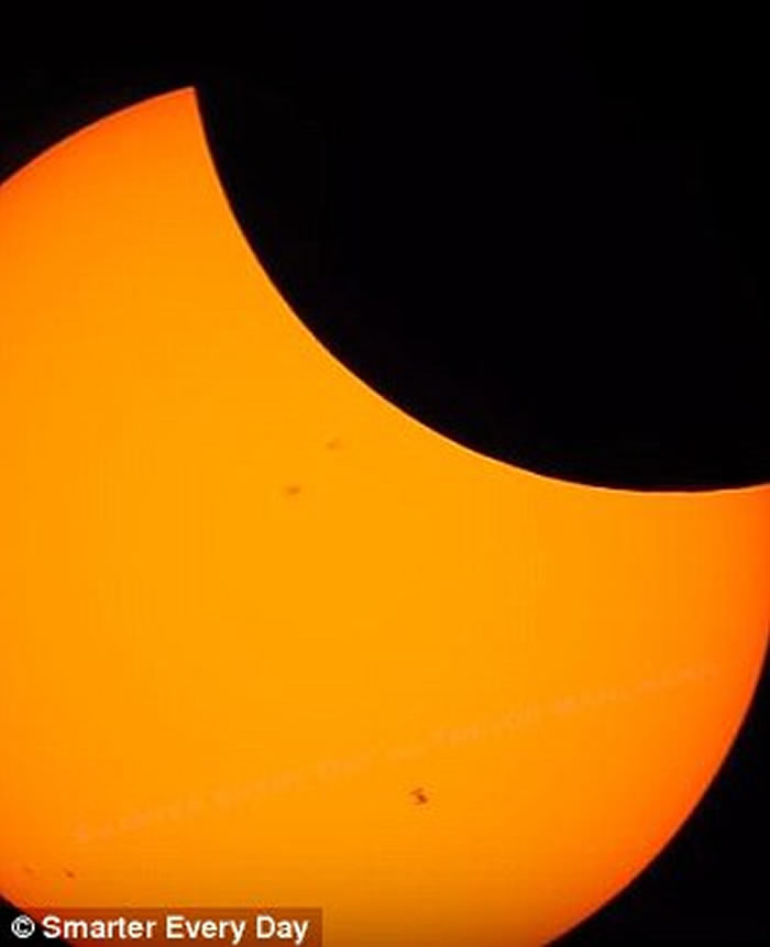 �����Ƭ�Σ����ʿռ�վ����ƫʳ�Ծ���