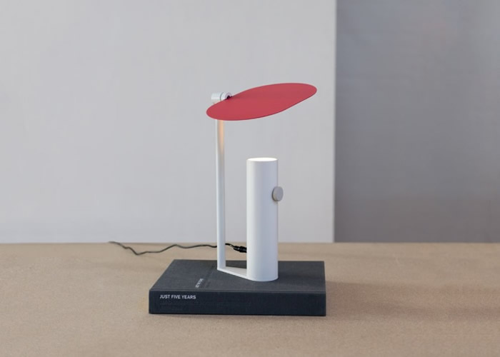 Vilo有自动调节光暗功能。