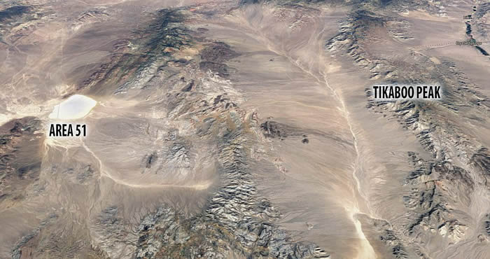 YouTube“UFO探索者”频道实拍美国51区 发现数架高速飘移的飞行物及疑似外星人活动