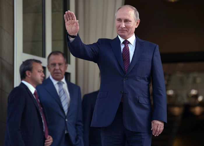 ����˹��ͳ�վ���Ů���ָ��̡�