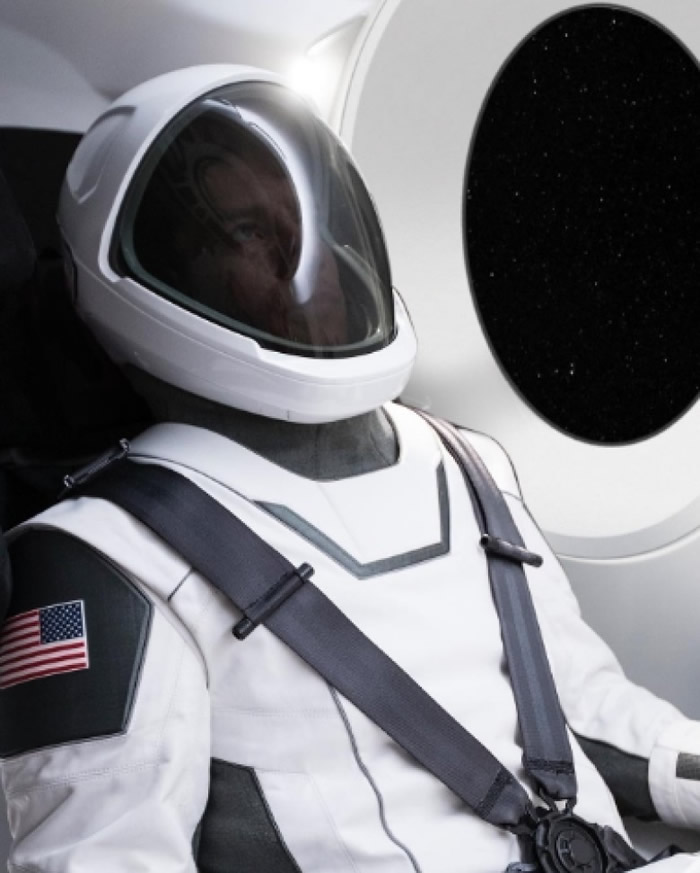 ��˹��ǿ��������������м�ʵ������ȡ��ƽ�⡣