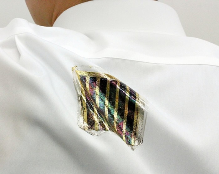 就算屈折也不影响电池的性能。