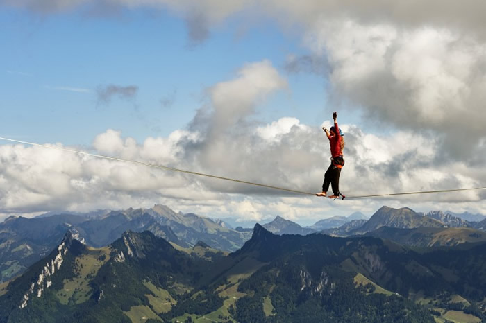德国选手似是在凌空奔跑。