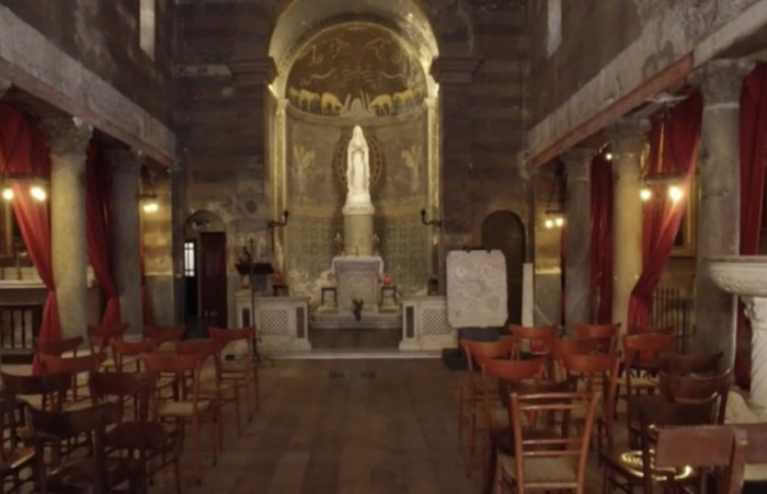 遗骨在圣母大殿被发现。