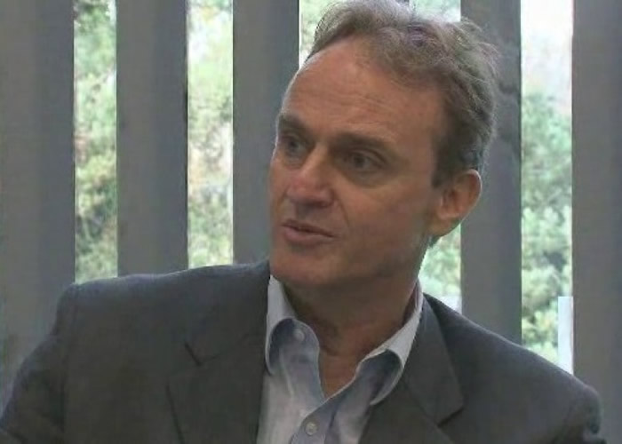 东多普(图)担心超级抗药性疟疾病菌可能进一步扩散至印度和非洲。