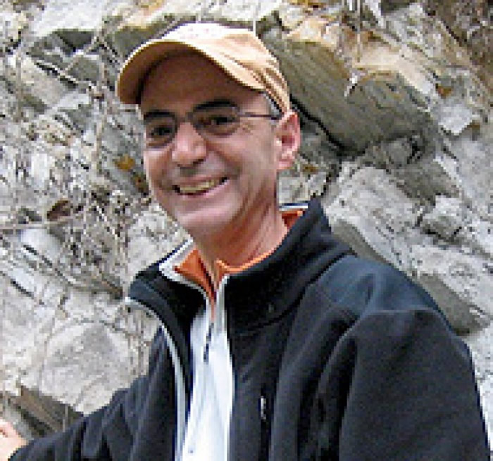 罗思曼在麻省理工学院任职。