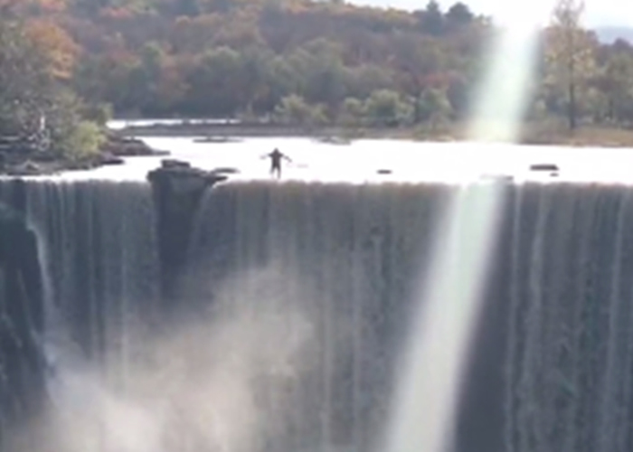 �һ�Ȼ��Լ��ĵ��ٲ�������������