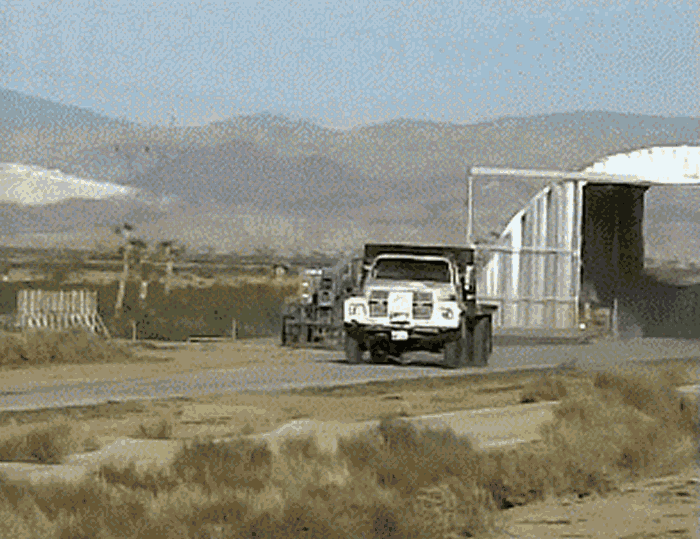 日本oei工业为防止恐怖袭击设计新式防撞柱 时速80km卡车冲撞“碎如纸片”