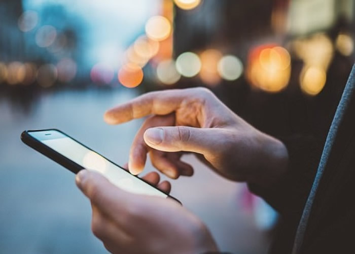 康奈尔大学研究发现男女说谎时,短讯内容会出现不同特征。