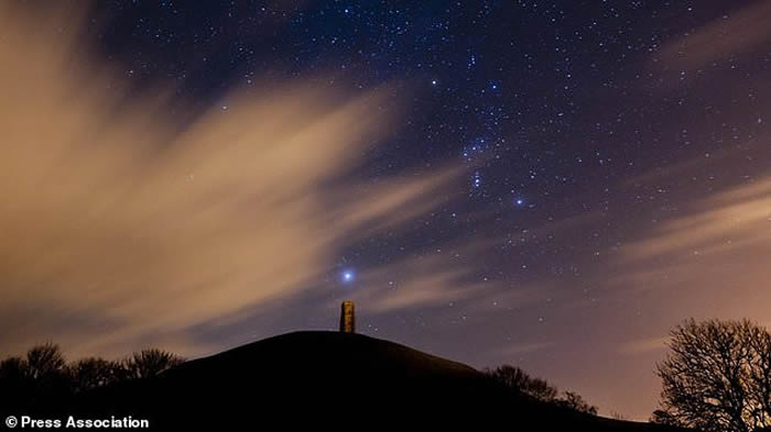 ���������Ը Ӣ���������ӹǻ���̫��