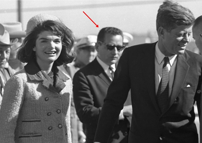 ϣ������ͷʾ��ר�𱣻�����Ϸ򸾣�ǰ���ˣ���