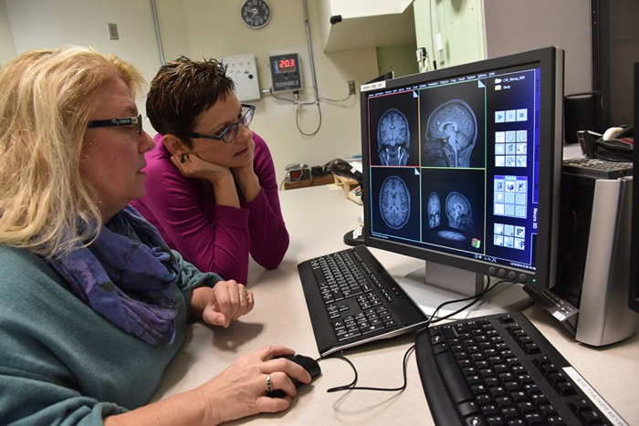 ﳤʾĵɨƬʾȱػչ˵СͯԲңСͯСöࡣ