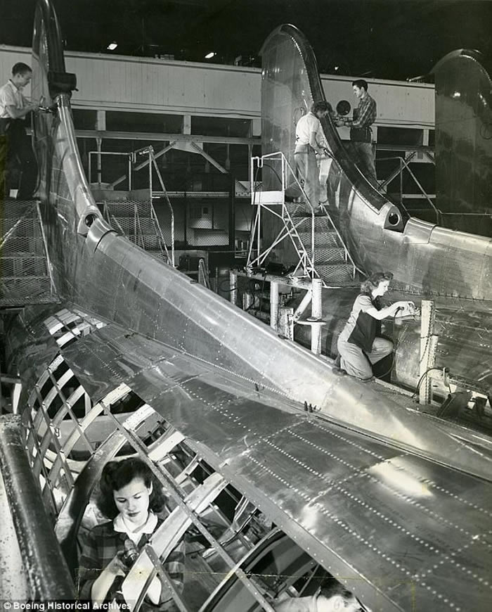 սܹع αװС7000B-17