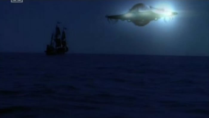 神秘的百慕大三角与外星人有关?哥伦布曾目击UFO亮光