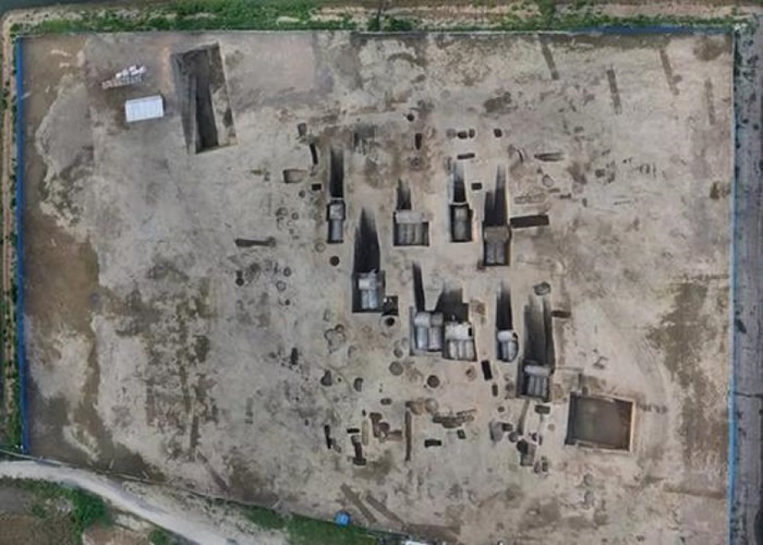 ������Ա�ھ������ų�Լ15���ﴦ����һ������ʱ�ڸ߼�����ļ���Ĺ�ء�