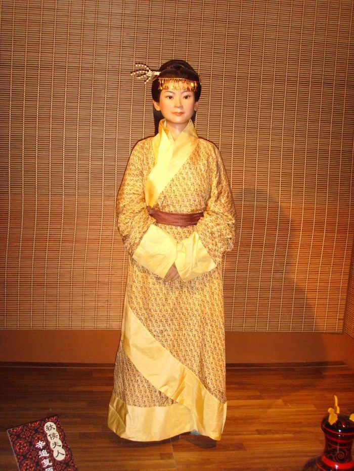 ���ϳ�ɳ2200����ǰ�����Ѻ�Ĺ����׷���ˡ��������ϱ�����õ�ʪʬ