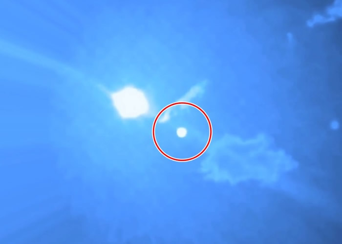 澳洲有人声称拍到如行星一样大的UFO出现