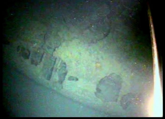 Ǳͧ����������ж���