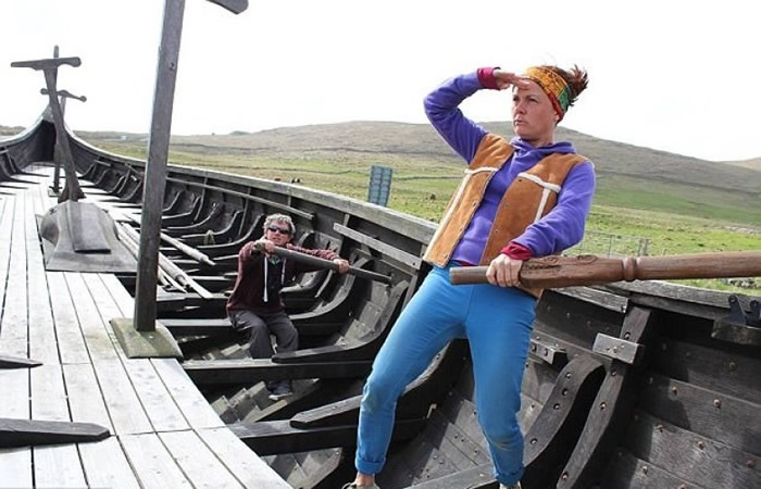 ��˹���أ�������������ң��Ȱ�����Ȼ��