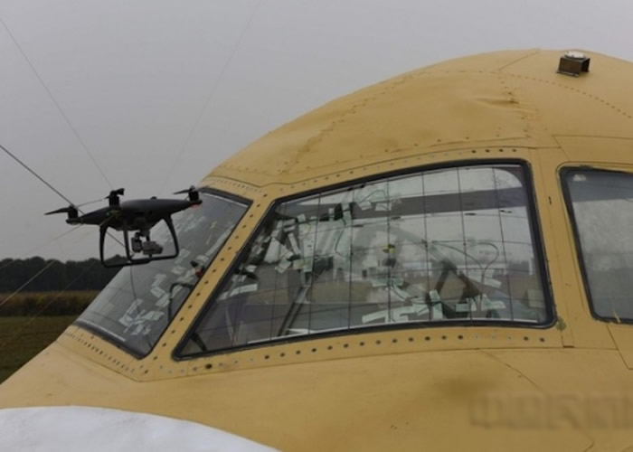 无人机威胁航空交通的安全。