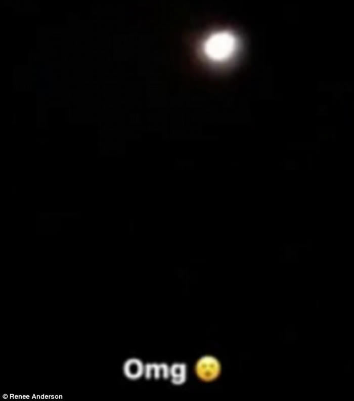 UFO再访澳大利亚?阳光海岸夫妇目击夜空神秘光团