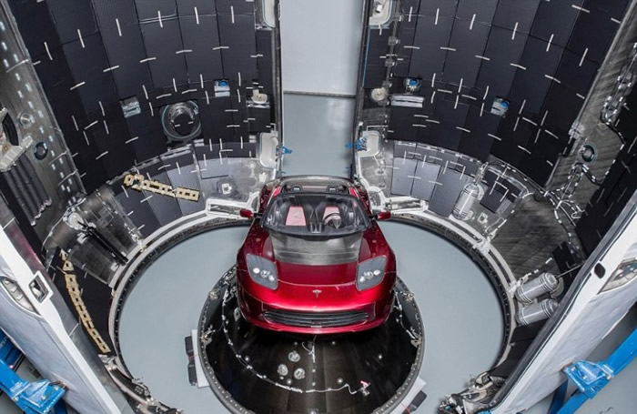 ��˹�˰����Լ��ķ���Ϊ��ӥ���͵ġ��˿͡���