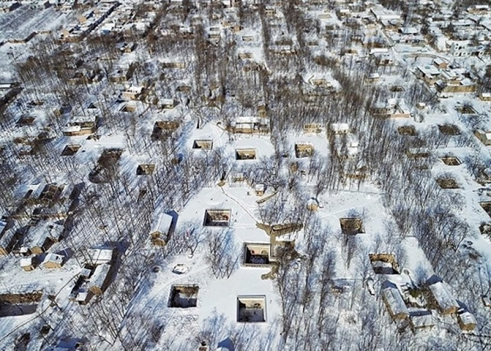 地坑窰院被当地村民俗称“地坑院”。