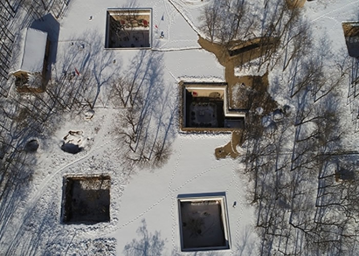 不走到跟前根本发现不了住有人家。