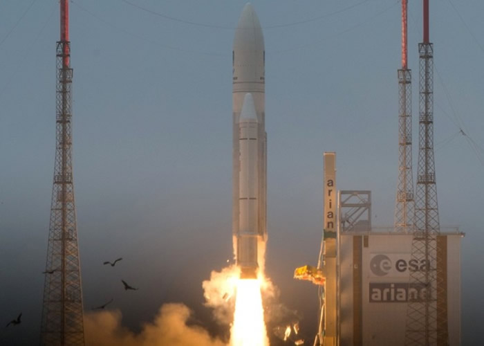 欧洲阿里安火箭携两卫星升空 失联后重回轨道