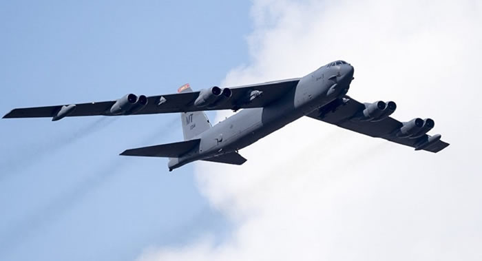 ����B-52��ͬ�²㱤�ݡ���ը��