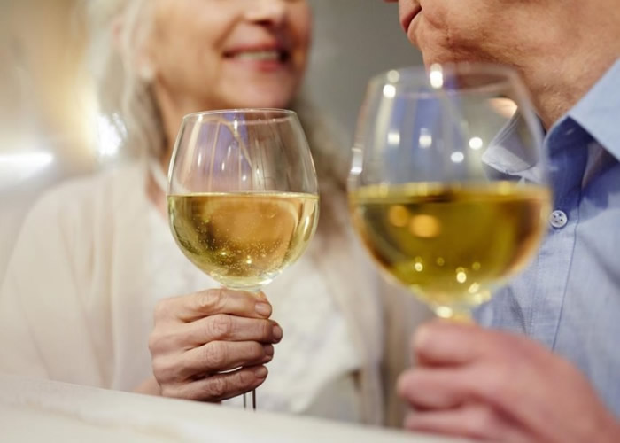 �о��������ƹ��������ӻ�����֪�ϰ�֢���Բ������ķ��ա�