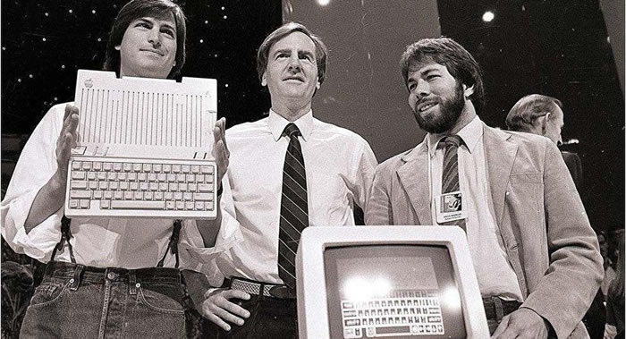 ƻ����˾��ʼ��ʷ�ٷ�•�ǲ�˹18��ʱд����ְ���뽫��������5����Ԫ������