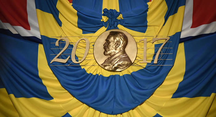 2018年诺贝尔和平奖候选名单中共包括329个对象