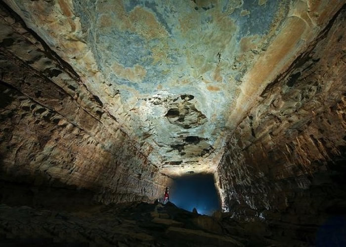 双河洞系庞大复杂,地质遗迹、生物资源极其丰富。