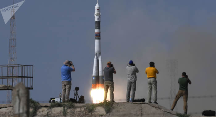 ����˹������MS-09���Ż��˷ɴ���Ϊ���ʿռ�վ�Ա����ʳƷ