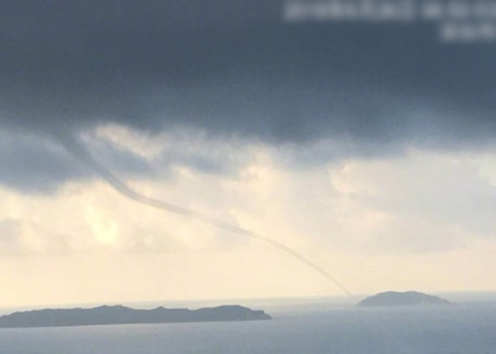 深圳气象局周二早上约6时45分发现水龙卷。