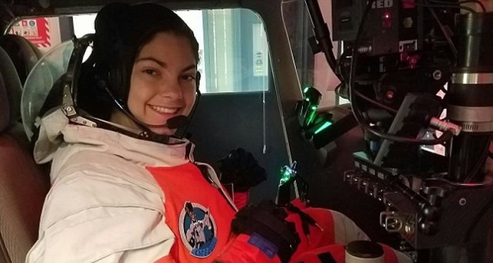 卡森多次接受与太空相关的训练。