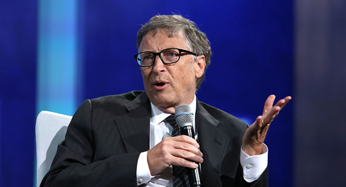 ΢����ʼ�˱ȶ����ǴĽ�Ͷ��3000����Ԫ�о������ĺ�Ĭ�ϲ�