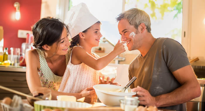 《国际癌症杂志》:睡觉前不到两小时进食的习惯会增加患乳腺癌和前列腺癌的风险