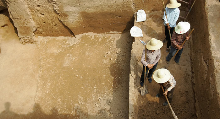 中国境内发现一座带有阶梯金字塔的废弃古城