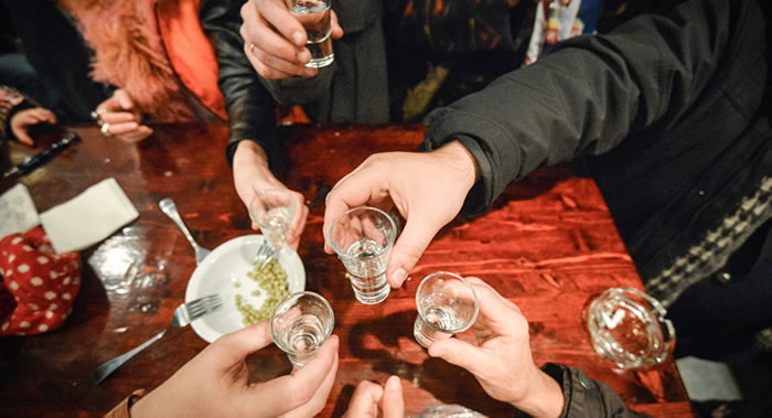 ����Ҷ�������о������κμ����ľƾ����Խ����к�