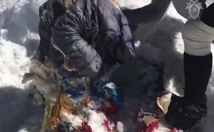 苏联女登山客Elena Basykina失踪31年后被找到 遇雪崩尸体冰封成“木乃伊”