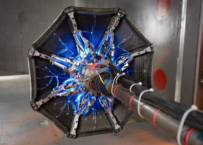 NASA的新防热装置呈伞状。